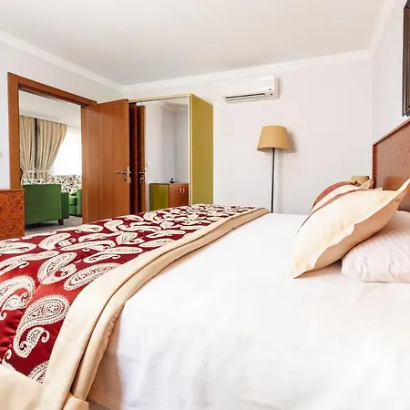 Ξενοδοχείο Marma 4*