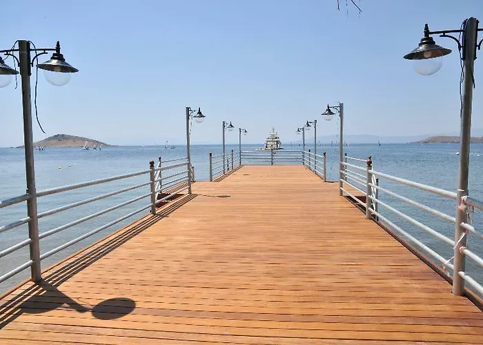 Ξενοδοχείο Marma 4*